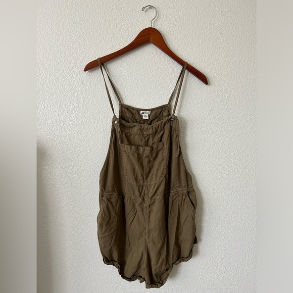 SOLD - Picture 2 of 2